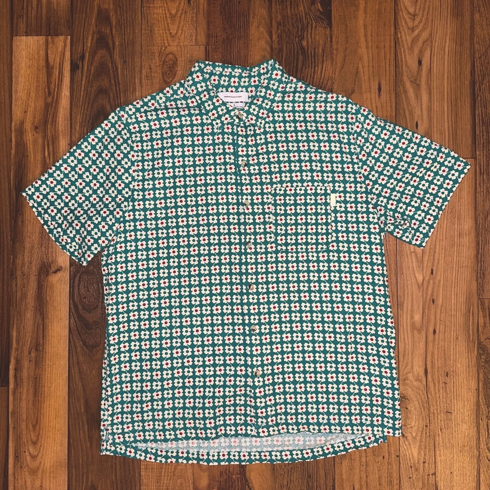 Retro floral button down- UO MEN’S